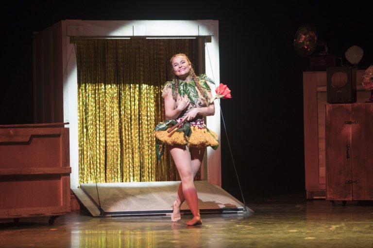 DIE BLUME VON HAWAII
Operette von Paul Abraham. Eine Produktion des Instituts für Musik der Hochschule Osnabrück Foto: Swaantje Hehmann