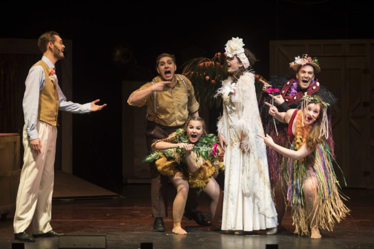 DIE BLUME VON HAWAII
Operette von Paul Abraham. Eine Produktion des Instituts für Musik der Hochschule Osnabrück Foto: Swaantje Hehmann